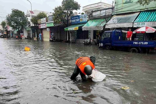 Chính phủ hỗ trợ khẩn cấp 50 tỷ đồng giúp Khánh Hòa khắc phục hậu quả mưa lũ