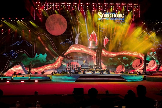 Mãn nhãn đêm khai mạc Festival Sông Hồng - Lào Cai 2025