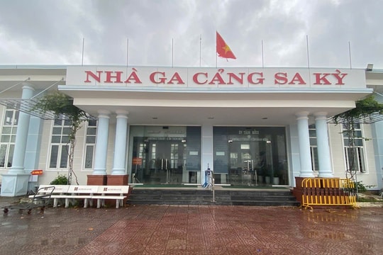 Tuyến vận tải Sa Kỳ – Lý Sơn tạm dừng do biển động mạnh
