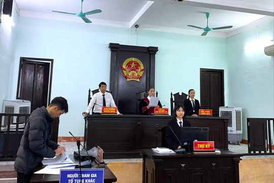 Giật điện thoại từ tay trẻ nhỏ, thanh niên lĩnh án