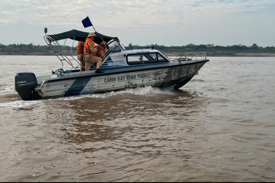 Phú Thọ đồng loạt ra quân kiểm tra, xử lý vi phạm giao thông đường thủy