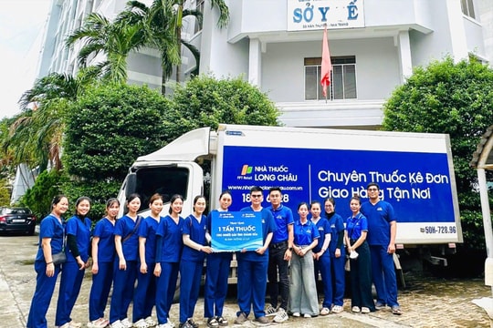 Long Châu tiếp sức Khánh Hòa bằng 1 tấn thuốc và vật tư y tế