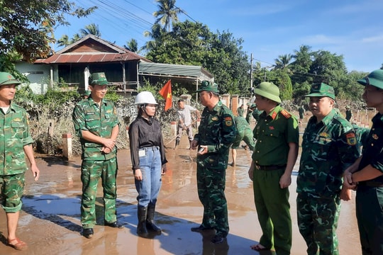 Đoàn công tác Bộ đội Biên phòng tỉnh Đắk Lắk kiểm tra công tác khắc phục hậu quả lũ lụt tại Buôn Đôn