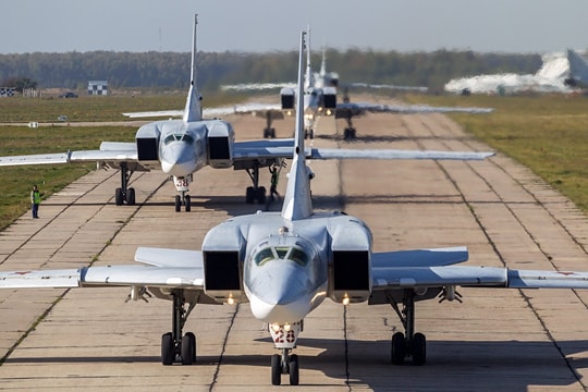 Nga điều chuyển 16 oanh tạc cơ Tu-22M3 mang tên lửa siêu thanh tới gần Ukraine