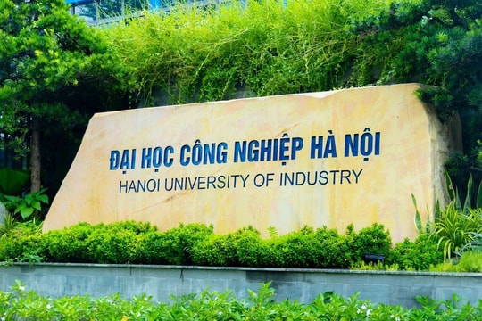 Chuyển Trường đại học Công nghiệp Hà Nội thành Đại học Công nghiệp Hà Nội