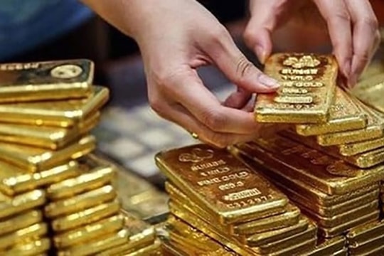Giấu vàng vào giày, lách máy soi: Thủ đoạn của đường dây buôn lậu vàng