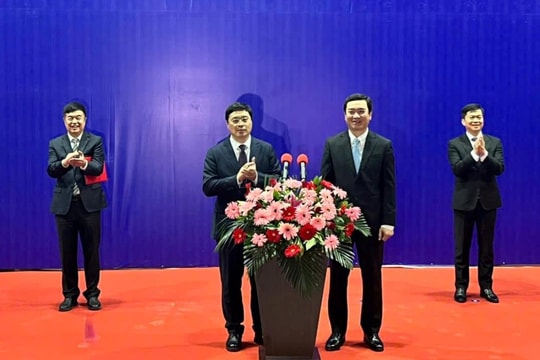 Khánh thành đường chuyên dụng cho cửa khẩu thông minh