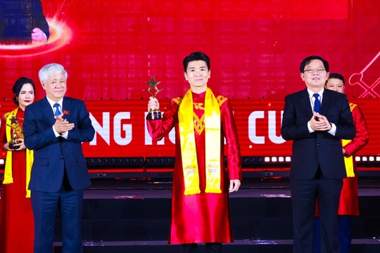 Doanh nhân Đỗ Quang Vinh được vinh danh trong Top 10 Sao Đỏ 2025