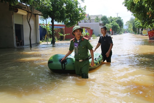 Hà Nội: Hỗ trợ gần 5 triệu đồng/người mỗi tháng cho công an cấp xã
