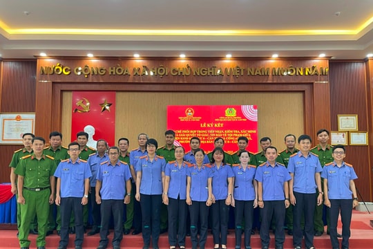VKSND khu vực 8 - Cần Thơ ký kết  phối hợp với Công an các xã, phường