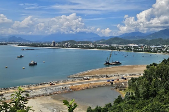 Điều chỉnh thời gian thực hiện dự án Bến cảng Liên Chiểu