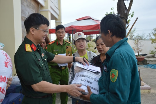 Bộ CHQS tỉnh Bắc Ninh thăm, tặng quà hỗ trợ nhân dân tỉnh Gia Lai