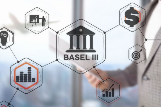 Hàng loạt nhà băng tăng vốn hướng tới chuẩn mực Basel III