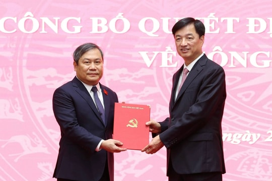 Bí thư Tỉnh ủy Quảng Ninh Vũ Đại Thắng giữ chức Phó Bí thư Thành ủy Hà Nội