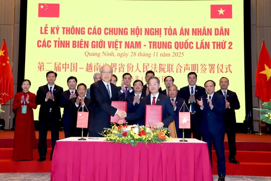 Chùm ảnh Hội nghị Tòa án nhân dân các tỉnh biên giới Việt Nam - Trung Quốc lần thứ hai