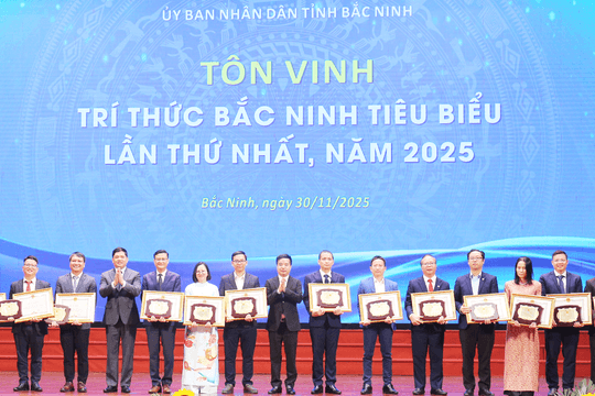 Bắc Ninh tôn vinh trí thức tiêu biểu năm 2025
