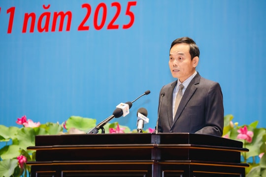 Bí thư TP.HCM đề xuất xây dựng tổng đài 24/7 tiếp nhận ý kiến dân