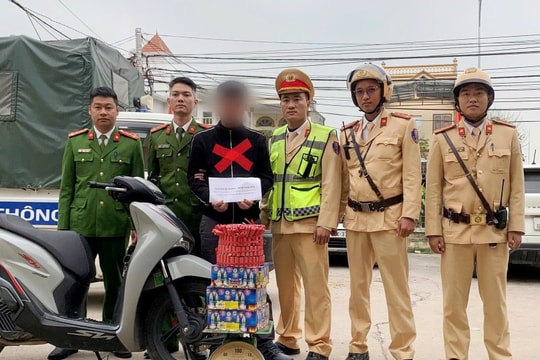 Khởi tố đối tượng buôn bán hàng cấm