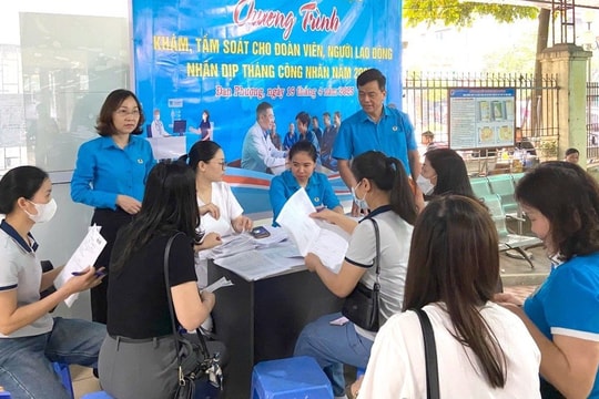 Công đoàn Hà Nội đẩy mạnh các hoạt động chăm lo cho nữ đoàn viên