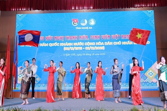 Tuổi trẻ Việt - Lào vun đắp tình hữu nghị