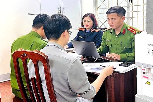 Chiếm đoạt hơn 10 tỷ đồng bằng chiêu làm visa giả
