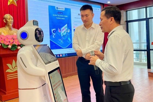 Thanh Hóa: Đưa robot AI vào thử nghiệm phục vụ người dân