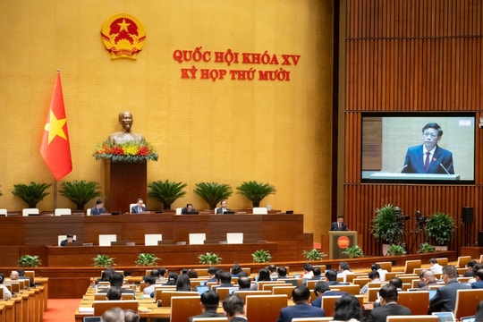 Quốc hội biểu quyết ba luật then chốt trong ngày làm việc thứ 36