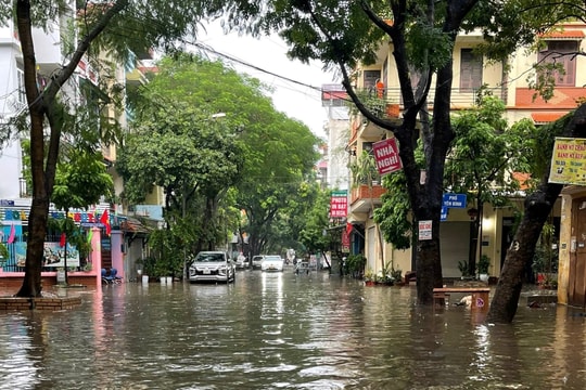 Hà Nội triển khai nhiều giải pháp khắc phục tình trạng ngập úng đô thị