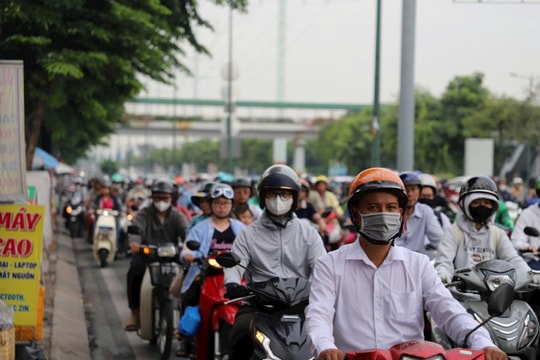 Ùn tắc giao thông tăng 24%, TP.HCM nêu nguyên nhân