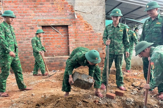 Đắk Lắk: Bộ đội Biên phòng triển khai hỗ trợ nhân dân sau mưa lũ