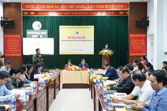 Khai mở vai trò văn học - nghệ thuật trong phát triển công nghiệp văn hóa