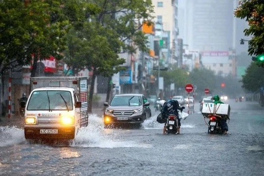 Thời tiết hôm nay 6/12: Mưa lớn kéo dài ở miền Trung