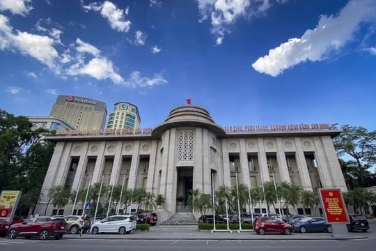 NHNN tăng lãi suất OMO lần đầu tiên sau 19 tháng