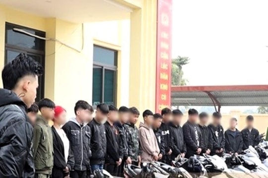 Triệu tập 27 đối tượng gây rối, dùng hung khí đánh nhau