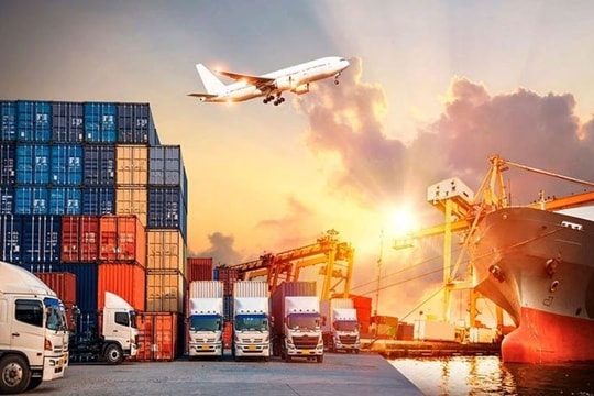 Việt Nam xuất siêu 20,53 tỷ USD hàng hóa trong 11 tháng