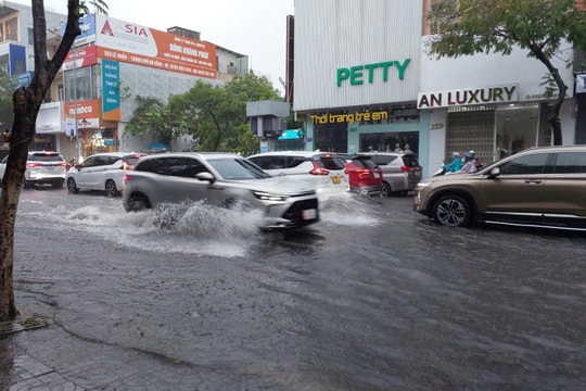 Vì sao Đà Nẵng vẫn ngập dù đầu tư lớn cho thoát nước?