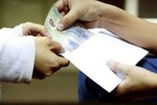 Điều tra vụ đưa, nhận hối lộ để làm nhanh hồ sơ đất tại Ninh Bình
