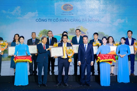 Cảng Đà Nẵng - 9 năm liên tiếp trong Top 100 doanh nghiệp bền vững