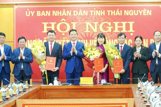 Thái Nguyên công bố các quyết định về công tác cán bộ