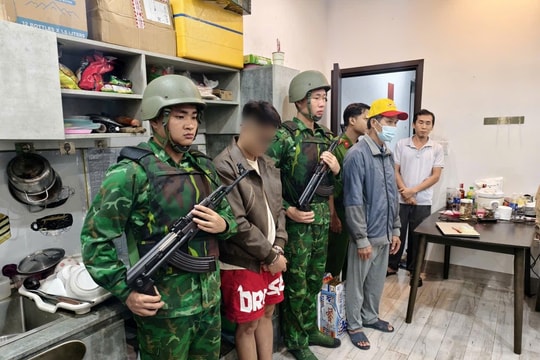 Phá đường dây pha chế, mua bán tinh dầu CBD chứa ma túy
