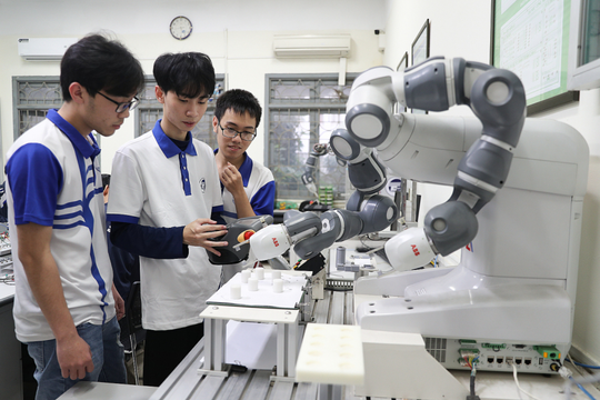 Phổ biến chính sách mới về khoa học - công nghệ cho các cơ sở giáo dục đại học