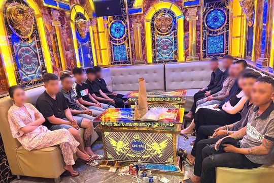 Phát hiện nhiều đối tượng phê ma túy trong quán karaoke