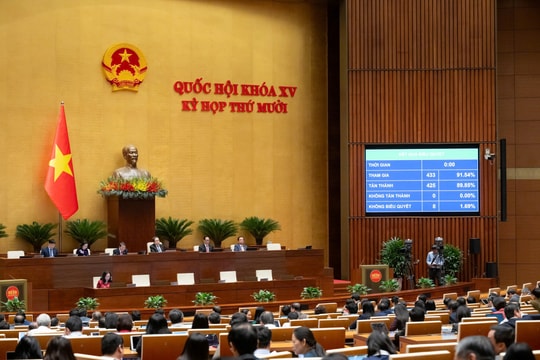 Xe kinh doanh vận tải không bắt buộc phải lắp ghế an toàn cho trẻ em