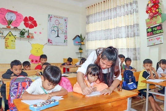Đề xuất nhiều chính sách mạnh để thu hút và trọng dụng nhân tài ngành giáo dục