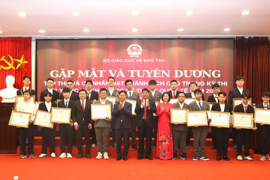 Bộ Giáo dục và Đào tạo tuyên dương 37 học sinh đoạt giải Olympic và khoa học kỹ thuật quốc tế năm 2025
