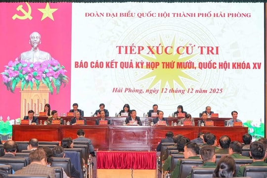 Cử tri Hải Phòng kiến nghị tăng cường kiểm soát các khoản thu trong nhà trường