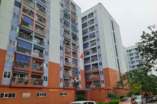 Người dân bất an vì thang máy chung cư hết hạn kiểm định