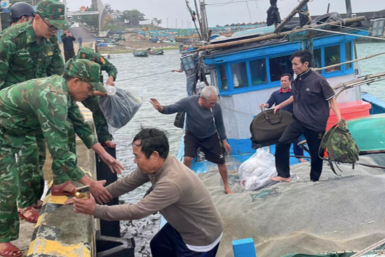 Hệ thống giám sát nghề cá phát huy hiệu quả, cứu kịp thời 6 thuyền viên gặp nạn