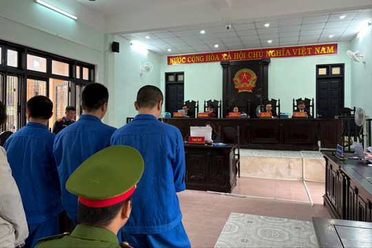 Mua bán, vận chuyển gần 1 kg ma túy từ Quảng Trị vào Huế