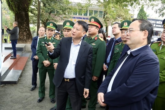 Bí thư Tỉnh ủy Quảng Ninh kiểm tra tuyến biên giới đất liền